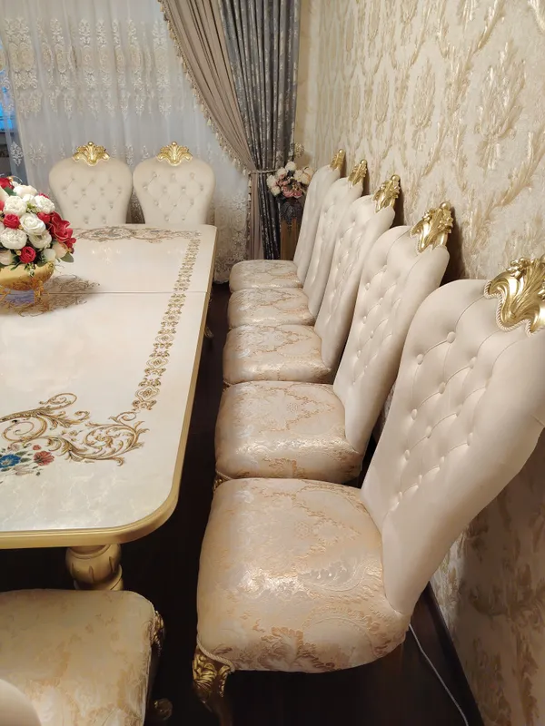 Продаются стол и стулья 2 Продаются стол и стулья 2