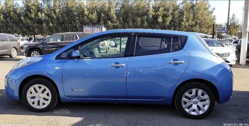 Электромобиль Ниссан Лиф. Elektromobil Nissan Leaf 3