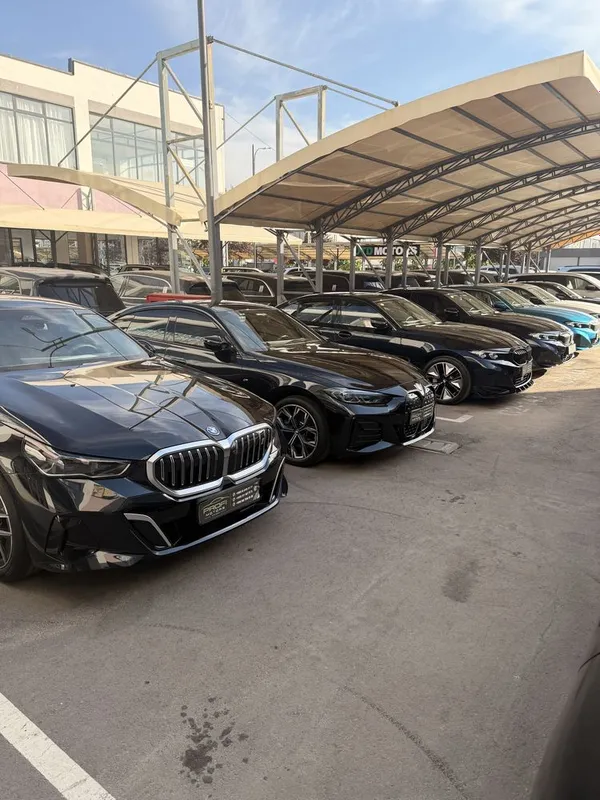 Bmw i5 40L M sport 2