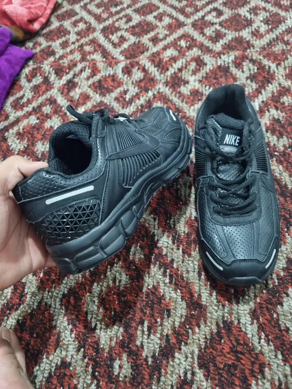 Nike Zoom Vomero 5