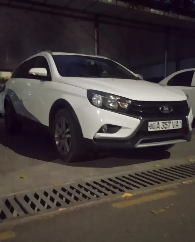 Срочно продаётся Lada SW Cross 2 Срочно продаётся Lada SW Cross 2