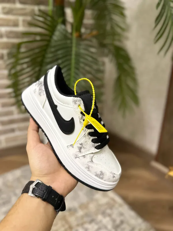 Кроссовки Nike Jordan 1 Кроссовки Nike Jordan 1