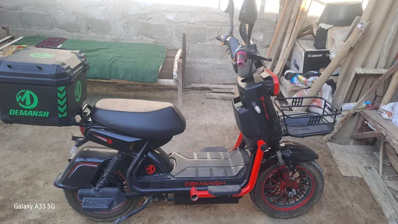 skuter satiladi jaqsi taza 3 ay aydalgan 5