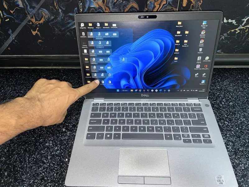 DELL Latitude 5411