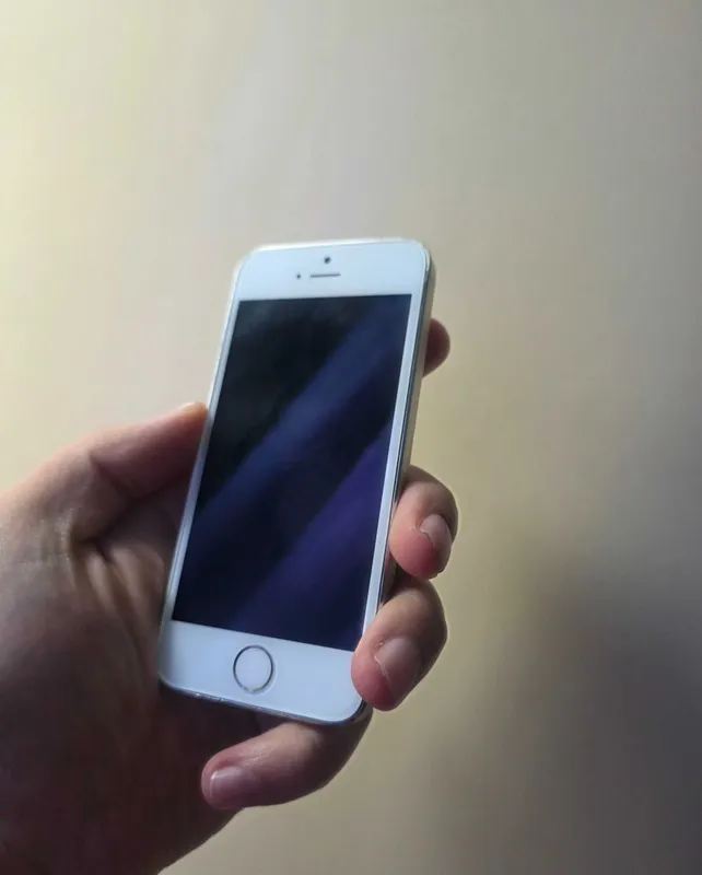 IPhone 5s gold 16 gb 5