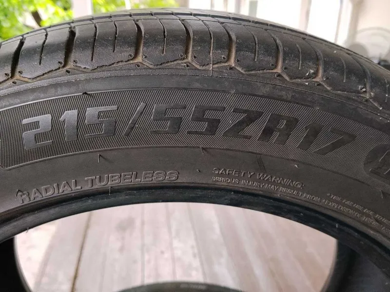 Б/У автошина 215/55 R17 идеал холатда