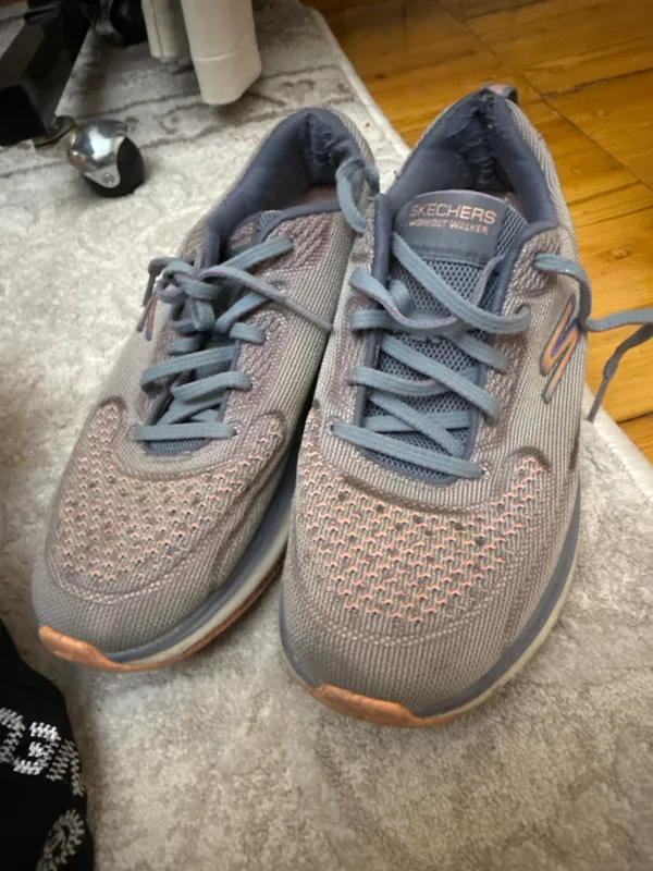 Skechers