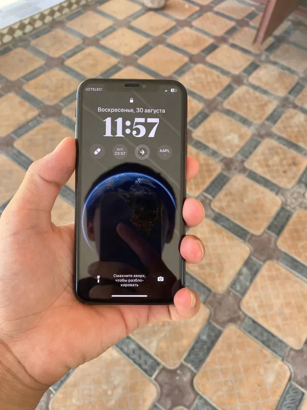 iPhone X 2 iPhone X 2