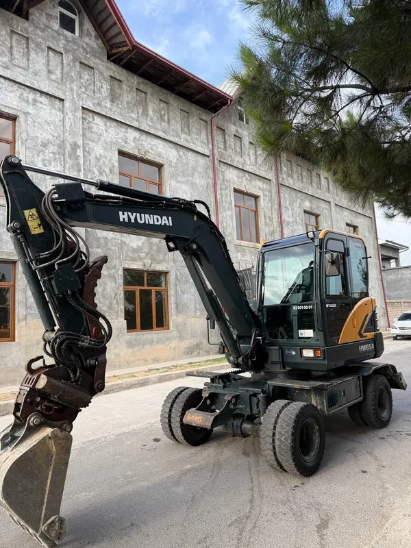 Hyundai 65A . 1 Hyundai 65A . 1