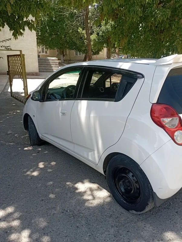 Spark 2 chi metan gaz 2014 yil 2