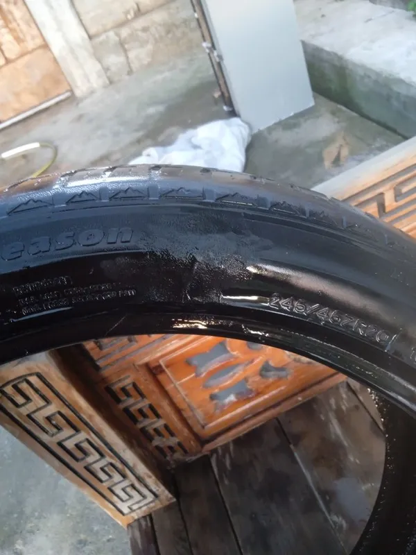 Baloni yonida yamogi bor bilinmiydi 245.45.zr20 mazzini 3