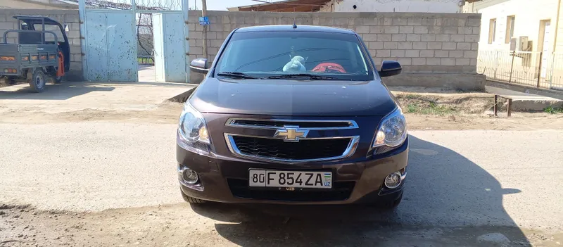 Chevrolet Cobalt — фото 1