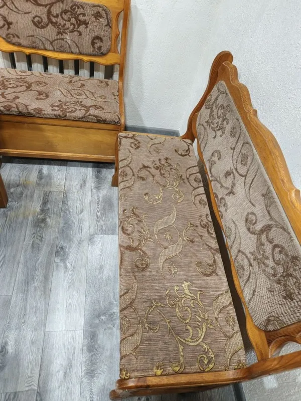 Кухонный уголок б.у. натуральное дерево 1 Кухонный уголок б.у. натуральное дерево 1