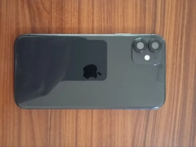 Ayfon 11 128 Gb holati yaxshi