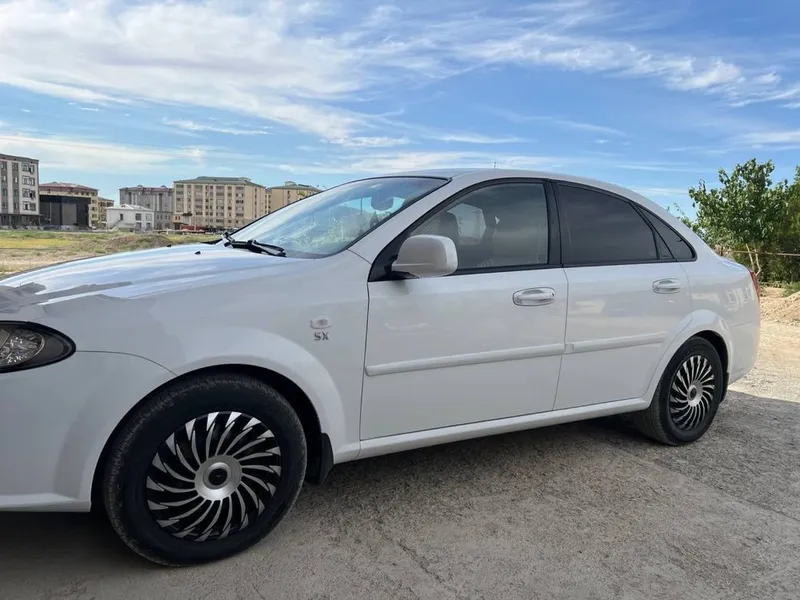 автомобил жентра — фото 1