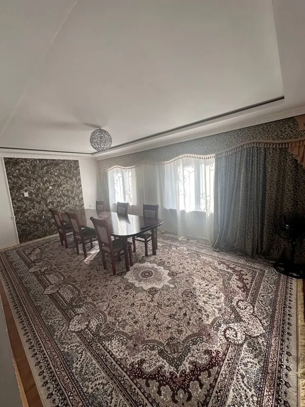 Chilonzor, 7 sotixli 2 qavatli uy sotiladi. 7