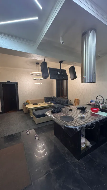 Дом 400 м², 5 соток, метро Сергели 100 м 5 Дом 400 м², 5 соток, метро Сергели 100 м 5