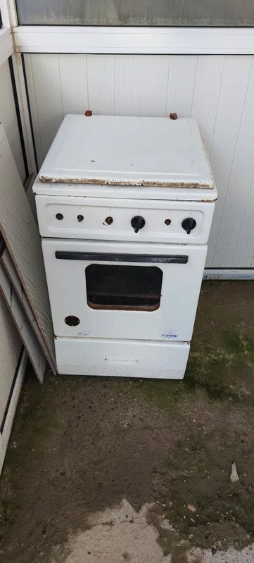 Gaz plita Kamforka Sotiladi Gaz plita Kamforka Sotiladi