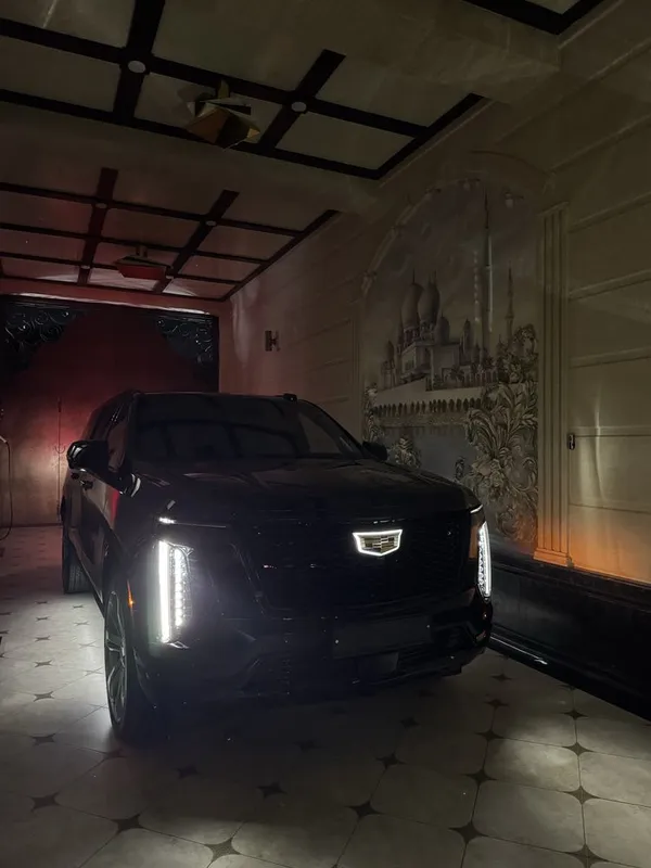 Cadillac Escalade 2025 Long VIP 1 Cadillac Escalade 2025 Long VIP 1