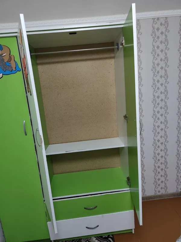 Продается детский шкаф 1