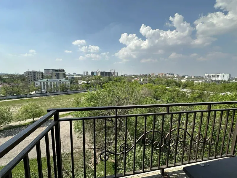 Kvartira sotiladi Yashnobod tumani