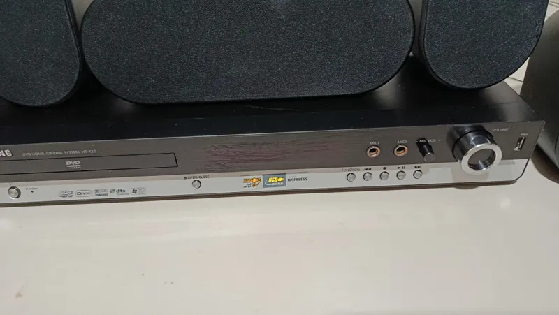 Домашный кинотеатр Samsung HT-X20 в хорошем сост.. 4