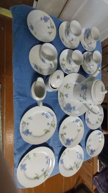 Чайный сервиз на 6 персон