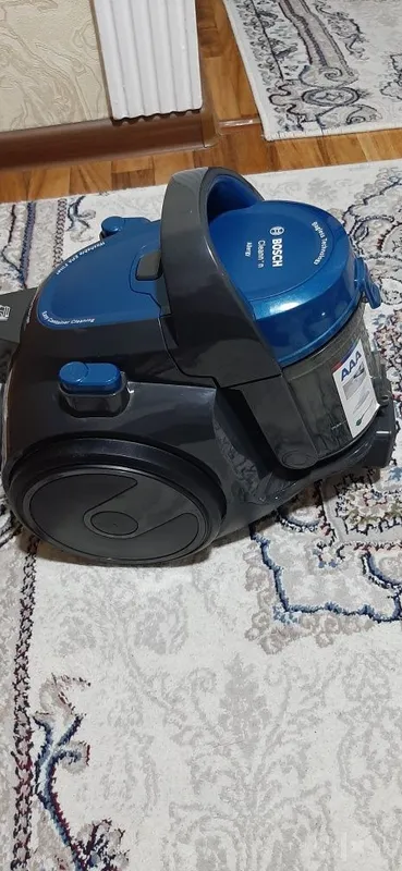 Пылесос Bosch Cleanń Allergy ( без мешка ) 1 Пылесос Bosch Cleanń Allergy ( без мешка ) 1