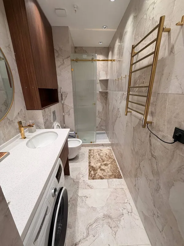 Piramit Tower ЖКda ta’mirli, mebel va Bosh texnikasi bilan, panoramali oynali va Tashkent City manzarali 2 xonali kvartira sotiladi 7