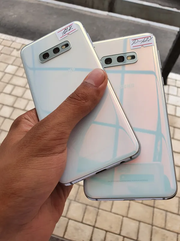 Samsung Galaxy S10e duos. Память 6/128 GB. Гарантия 1 Samsung Galaxy S10e duos. Память 6/128 GB. Гарантия 1