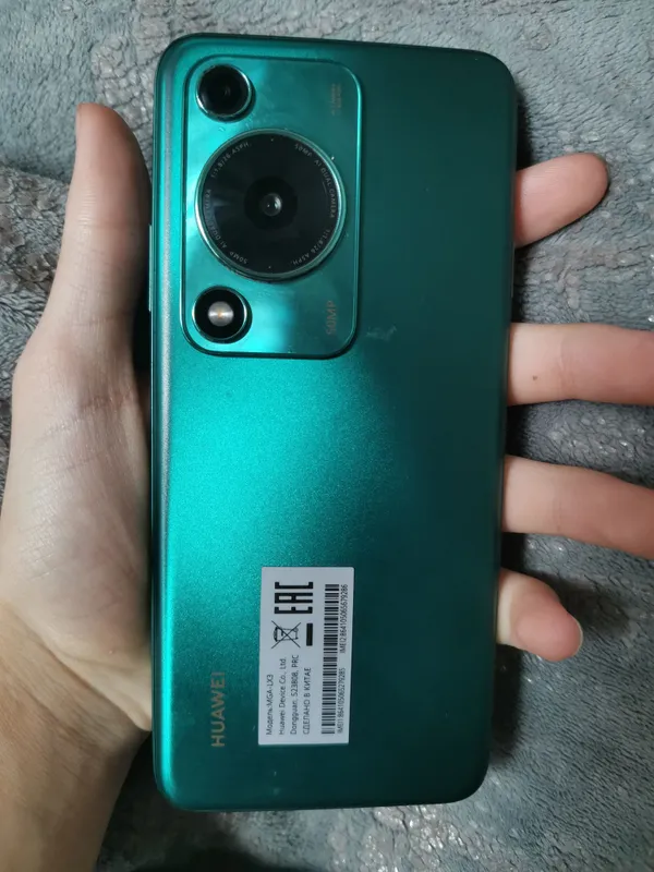 HUAWEI nova Y72 2 HUAWEI nova Y72 2