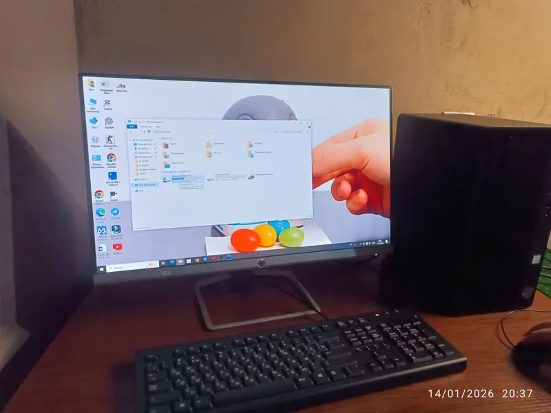 Zamonaviy dizaynga ega. hp displeyi va manitor 3 Zamonaviy dizaynga ega. hp displeyi va manitor 3