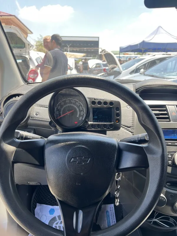 chevrolet spark — фото 3