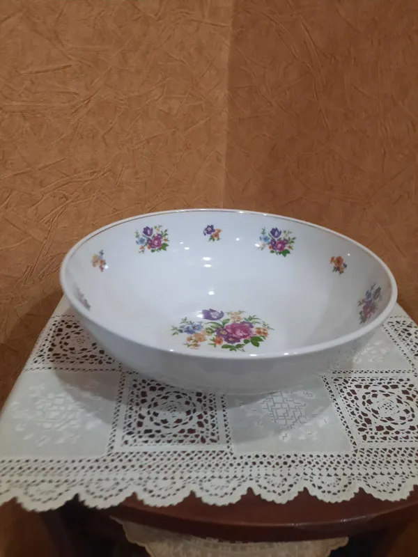 Красивый глубокий салатник "Мейсенский букет", немецкой мануфактуры 2