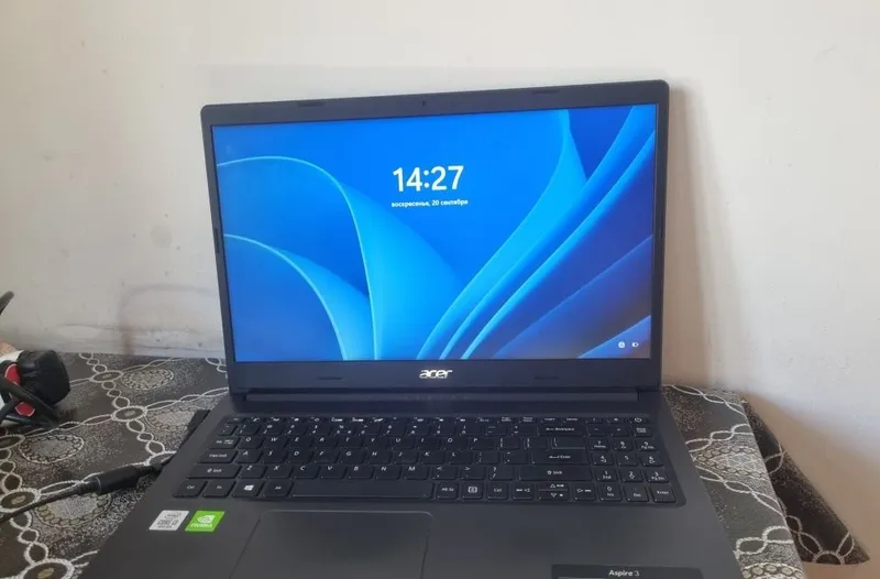 Acer Intel(R) Core(TM) i3-1005G1 CPU 1.20GHz 4 Acer Intel(R) Core(TM) i3-1005G1 CPU 1.20GHz 4