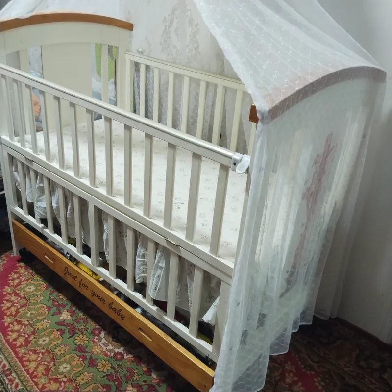 Продам детскую кроватку 3 Продам детскую кроватку 3