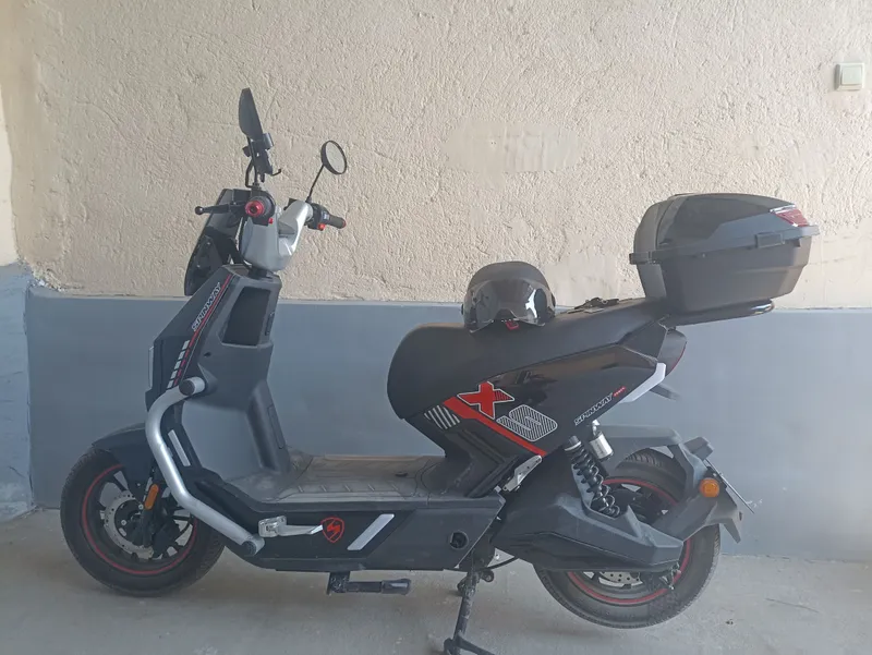 Электроскутер Spinway X9, состояние новое 2 Электроскутер Spinway X9, состояние новое 2