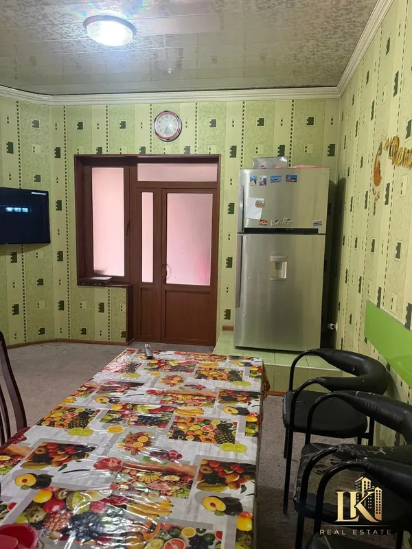5 sotix uchastkada 3 ta sanuzelli keng 9 xonali uy, katta oila uchun a’lo variant, sokin berk ko‘cha, shoshilinch sotuv 10 5 sotix uchastkada 3 ta sanuzelli keng 9 xonali uy, katta oila uchun a’lo variant, sokin berk ko‘cha, shoshilinch sotuv 10
