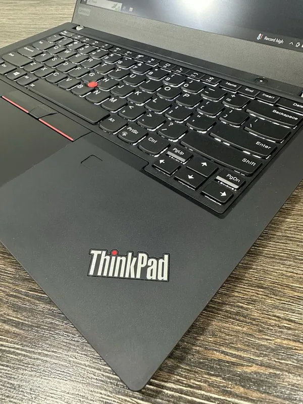 Мощный 8-ядерный i5 ноутбук, Lenovo ThinkPad E14, подсветка клавиатуры — фото 4