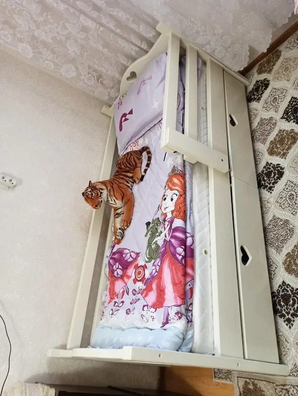 O‘smirlar uchun karavot 1 O‘smirlar uchun karavot 1