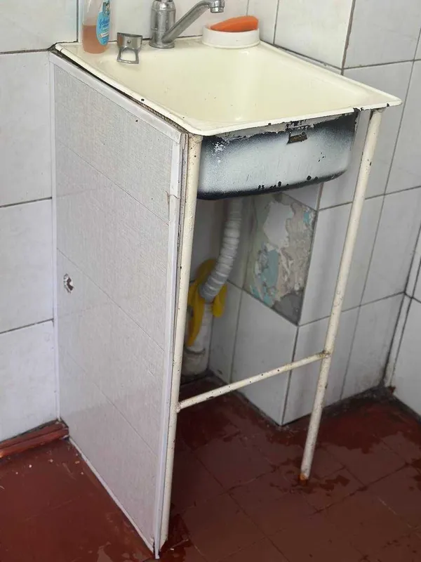 Раковина квадратная