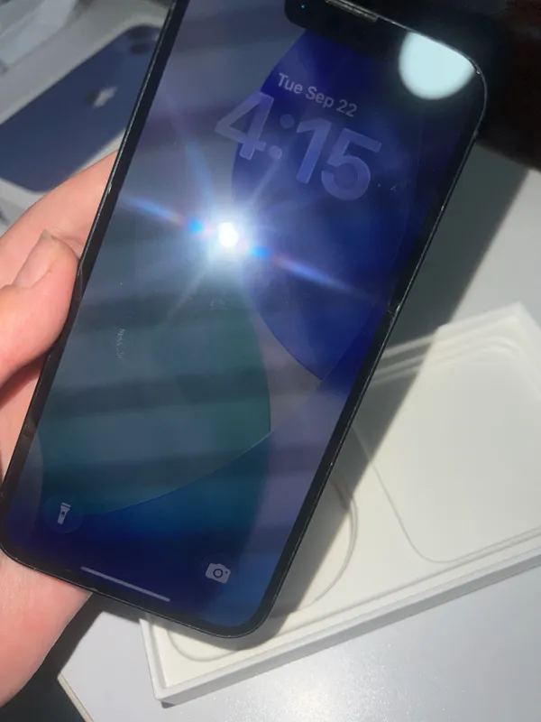 iPhone 13 3