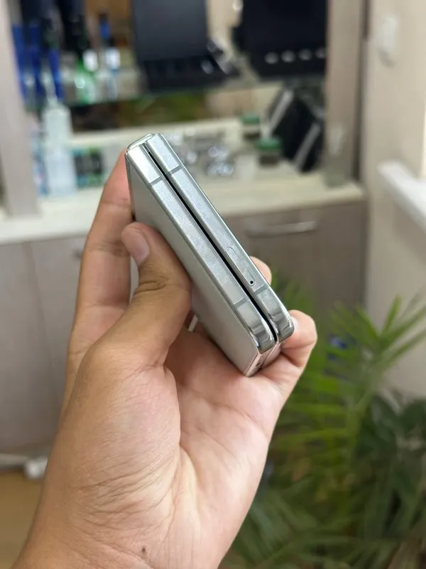 Samsung Z Flip 5 6