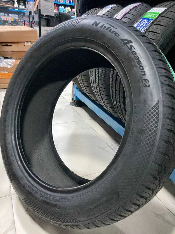 Nexen Nblue 235/55/19 2