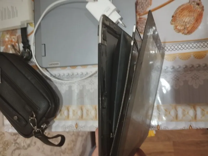 ipad надо батарею менят в остальном рабочий 6 ipad надо батарею менят в остальном рабочий 6