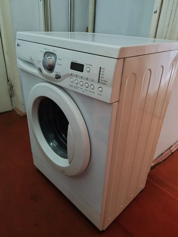 Стиральная машина lg 5 кг.