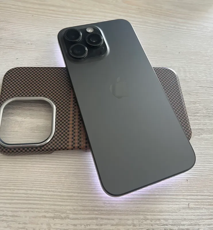 iPhone 15 Pro Max 256 ГБ, чёрный титан 1 iPhone 15 Pro Max 256 ГБ, чёрный титан 1