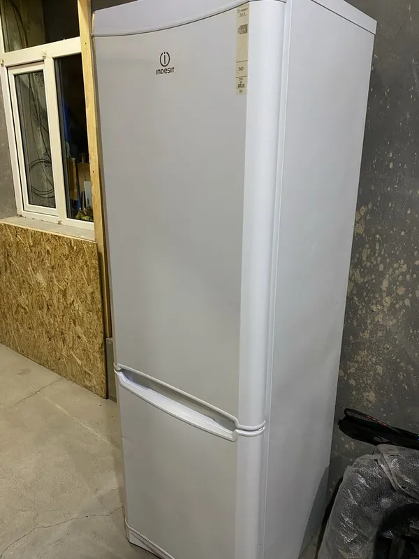 Muzlatgich, indesit