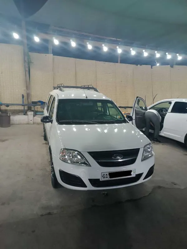 Lada Largus 5 мест