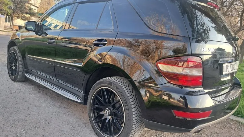 Mercedes Benz ML 350 4 Mercedes Benz ML 350 4